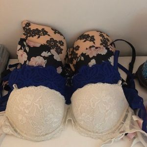 Lot of 4 Pink bras size 32DD